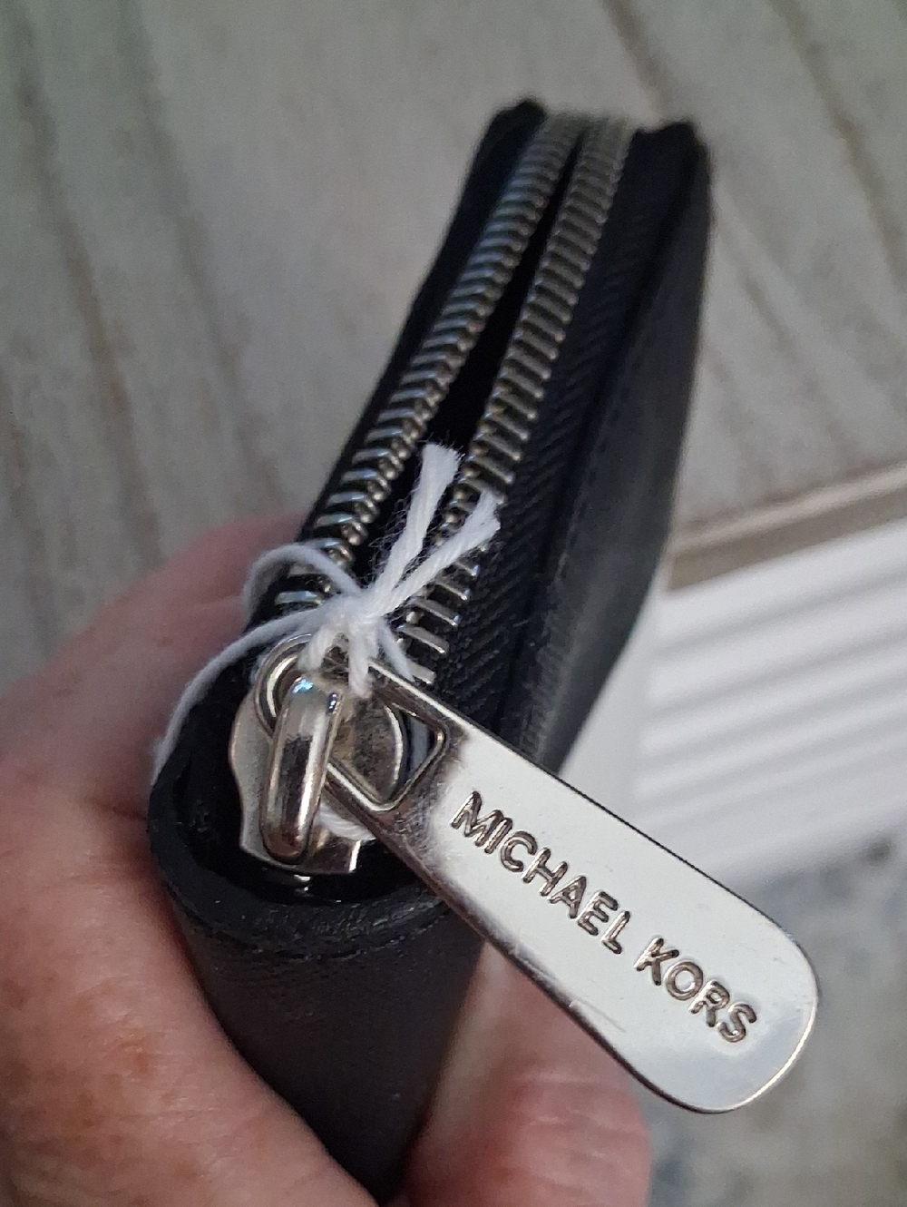 Michael Kors Black and White Colorblock Zip-Around Wallet. FIRM PRICE - Picture 5 of 7